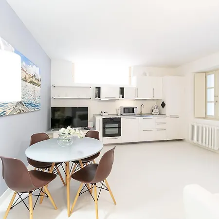 - Luxury Italy * Verbania