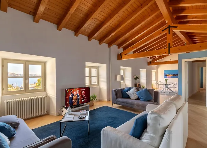 - Luxury Italy Verbania