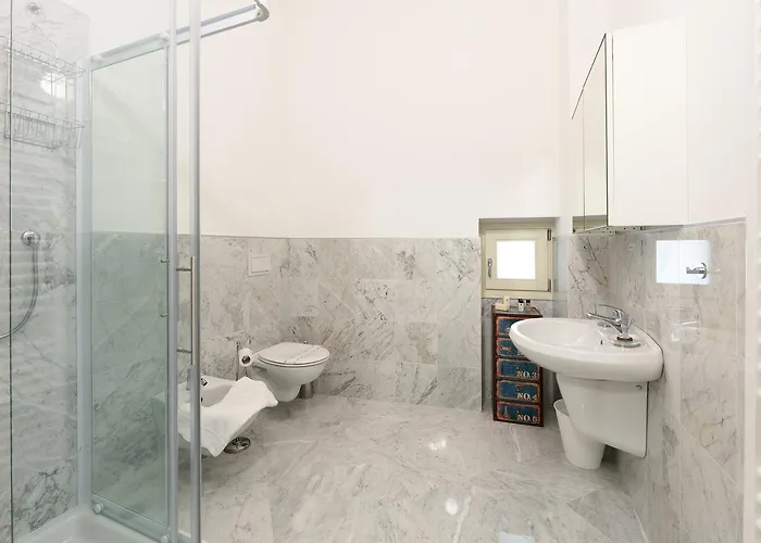 - Luxury Italy * Verbania